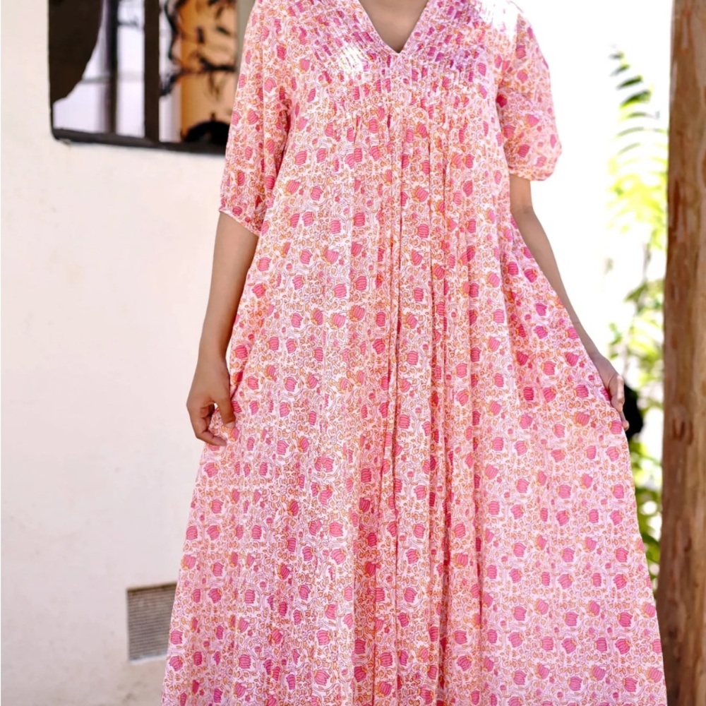 Pink Floral Maxi Dress with Pintuck V-Neck and Three-Quarter Sleeves - Picture 6 of 8